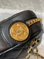 CAMERA BAG 18 IN BLACK QUILTED LAMBSKIN DOUBLE C GOLD COIN - Image 10