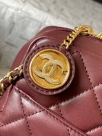 CAMERA BAG 24 IN BUCCANEER RED QUILTED LAMBSKIN DOUBLE C GOLD COIN - Image 5