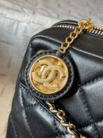 CAMERA BAG 24 IN BLACK QUILTED LAMBSKIN DOUBLE C GOLD COIN - Image 6