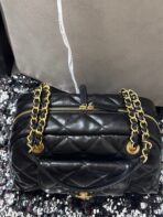 BOWLING BAG 33 IN BLACK SOFT LAMBSKIN GOLD HARDWARE - Image 3
