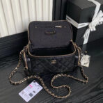 MEDIUM CAMERA BAG 23 IN BLACK LAMBSKIN GOLD HARDWARE - Image 10