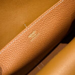 HALZAN 25 HANDLE BAG IN DULL ORANGE GRAINED - Image 5