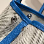 GARDEN PARTY 23CM IN WHITE MIX BLACK TOILETS COTTON CANVAS AND BLUE - Image 9