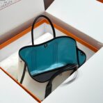 GARDEN PARTY 30CM IN WHITE TOILETS COTTON CANVAS AND BLACK  SKY BLUE CANVAS ON SIDE OTHER - Image 3