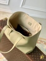 LOW KEY CABAS MM BAG 47 IN BASIL GREEN GRAINED CALFSKIN - Image 6