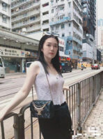 CC MINI 22 FLAP BAG IN BLACK CALFSKIN GOLD HARDWARE WITH PEARL CHAIN - Image 10