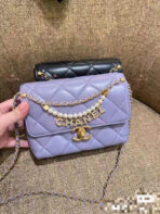 CC MINI 22 FLAP BAG IN LIGHT PURPLE CALFSKIN GOLD HARDWARE WITH PEARL CHAIN - Image 4
