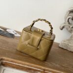 MINI VINTAGE COSMETIC BAG 11 IN CAPE PALLISER SHINY CALFSKIN GOLD HARDWARE - Image 2