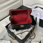 CC VANITY CASE 19 BLACK LAMBSKIN GOLD HARDWARE - Image 4