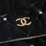 FLAP BAG 23 ATTACHED DIAMOND IN BLACK VELVET GOLD HARDWARE - Image 8