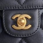 RETRO STYLE FLAP BAG 19 IN BLACK GRAINED  GOLD HARDWARE - Image 6