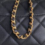 RETRO STYLE FLAP BAG 19 IN BLACK GRAINED  GOLD HARDWARE - Image 3