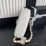 MEDIUM FLAP BAG 26 IN WHITE CALFSKIN GOLD DOUBLE C THICK CHAIN - Image 8