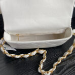 MEDIUM FLAP BAG 26 IN WHITE CALFSKIN GOLD DOUBLE C THICK CHAIN - Image 9