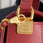 RETRO STYLE FLAP BAG 22 IN STILETTO RED GRAINED  GOLD HARDWARE - Image 9