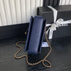 RETRO STYLE FLAP BAG 19 IN NAVY BLUE GRAINED CALFSKIN GOLD HARDWARE - Image 7