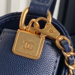 RETRO STYLE FLAP BAG 19 IN NAVY BLUE GRAINED CALFSKIN GOLD HARDWARE - Image 4