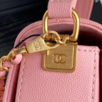 RETRO STYLE FLAP BAG 22 IN LIGHT PINK GRAINED  GOLD HARDWARE - Image 7