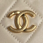 HOBO BAG 24 IN BEIGE CALFSKIN GOLD DOUBLE C THICK CHAIN - Image 3