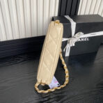HOBO BAG 24 IN BEIGE CALFSKIN GOLD DOUBLE C THICK CHAIN - Image 4