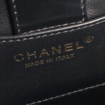 HANDBAG 27 IN BLACK DIAMOND PATTERN QUILTED SHINY LAMBSKIN GOLD HARDWARE - Image 7
