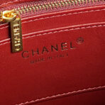 HANDBAG 21 IN GARNET RED DIAMOND PATTERN QUILTED SHINY LAMBSKIN GOLD HARDWARE - Image 4