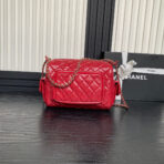 CAMERA BAG 24 IN RED SHINY CALFSKIN GOLD CHAIN - Image 6