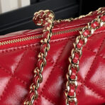 CAMERA BAG 24 IN RED SHINY CALFSKIN GOLD CHAIN - Image 7