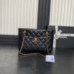 MAXI SHOULDER BAG CHAIN STRAP 28 IN BLACK CALFSKIN GOLD-TONE METALLIC - Image 2