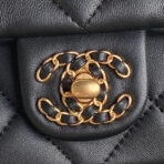 25C FLAP BAG 18 IN BLACK SMOOTH  GOLD HARDWARE - Image 6