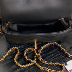 25C FLAP BAG 18 IN BLACK SMOOTH  GOLD HARDWARE - Image 8