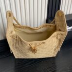MEDIUM HANDBAG 40 IN OAT YELLOW SUEDE GOLD HARDWARE - Image 10