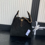 MEDIUM HANDBAG 40 IN BLACK SUEDE GOLD HARDWARE - Image 2