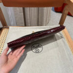 KELLY CUT 31 IN SANGRIA PURPLE CROCO-EMBOSSED  WITH GOLD HARDWARE - Image 6