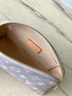 POCHETTE COSM������TIQUE PM 19 IN GRAY CREAM MONOGRAM TRIANON CANVAS - Image 8