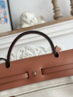 HERBAG ZIP 31 RETOURNE PEGASE POP BAG IN OFF-WHITE MIX RED CANVAS AND HUNTER COWHIDE - Image 2