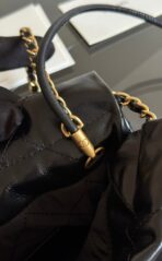 CC MINI HOBO HANDBAG 20 IN BLACK CALFSKIN GOLD-TONE HARDWARE - Image 8