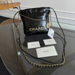 CC MINI HOBO HANDBAG 20 IN BLACK CALFSKIN GOLD-TONE HARDWARE - Image 2
