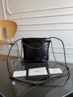 CC MINI HOBO HANDBAG 20 IN BLACK CALFSKIN GOLD-TONE HARDWARE - Image 9