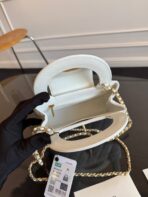 KELLY SHOPPING BAG 19 IN WHITE CALFSKIN GOLD HARDWARE - Image 3