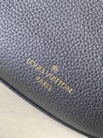 LOW KEY BUMBAG 28 IN BLACK CALFSKIN GOLD BUCKLE - Image 9