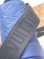 S-CAPE MESSENGER 28 IN SAPPHIRE BLUE TAURILLON - Image 3