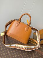 ALMA BB BAG 23 IN BRONZE BROWN GRAIN EPI COWHIDE - Image 7