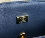 MEDIUM FLAP BAG 25 IN CLASSIC BLUE DENIM GOLD HARDWARE - Image 4