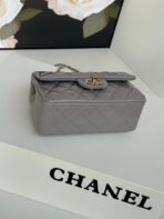 MINI FLAP BAG 20 IN LIGHT GRAY GLOSSY CALFSKIN GOLD HARDWARE - Image 5