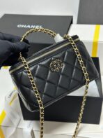 CC 18 CLUTCH BAG IN BLACK CALFSKIN GOLD HARDWARE - Image 3
