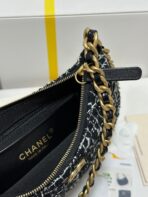 HOBO BAG 23 IN BLACK MIX WHITE TWEED GOLD HARDWARE - Image 5