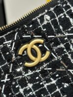 HOBO BAG 23 IN BLACK MIX WHITE TWEED GOLD HARDWARE - Image 7