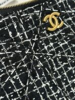 HOBO BAG 23 IN BLACK MIX WHITE TWEED GOLD HARDWARE - Image 10