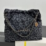 LARGE DRAWSTRING FLORAL PRINT SHOULDER BAG 39 IN BLACK MIX GREY DENIM - Image 2
